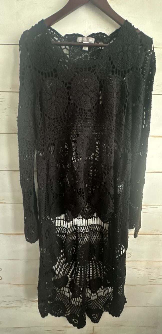 Via Ritina Black Crochet Long Sleeve High-Low Tunic Top - Picture 2 of 5